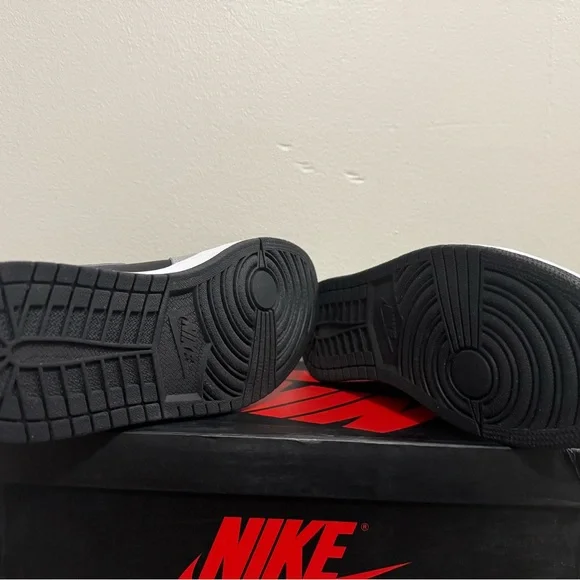 Air Jordan 1 High Retro OG Shadow Mens Size 9.5 - Picture 8 of 9